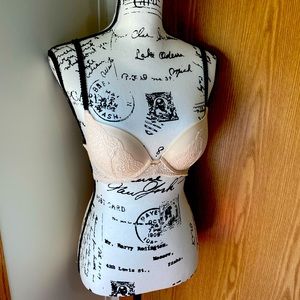 Victoria’s Secret Very Sexy push up bra